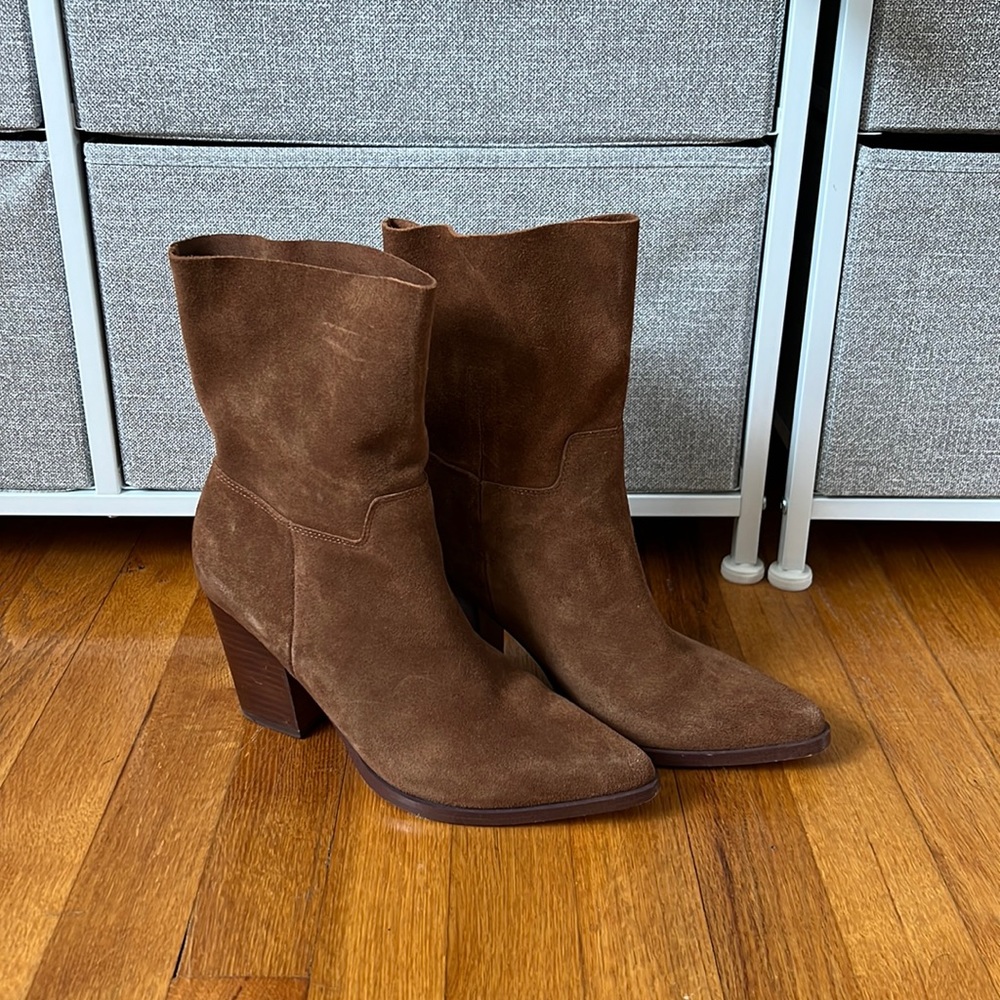 Suede boots hits low calf